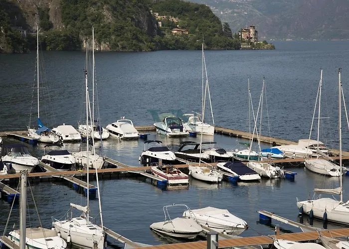 فيلة Navalia ميناجيو