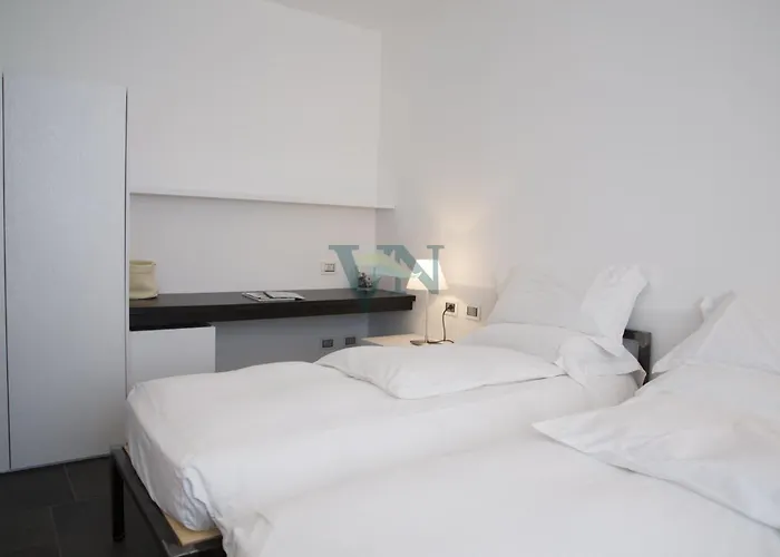 Navalia מנאג'יו