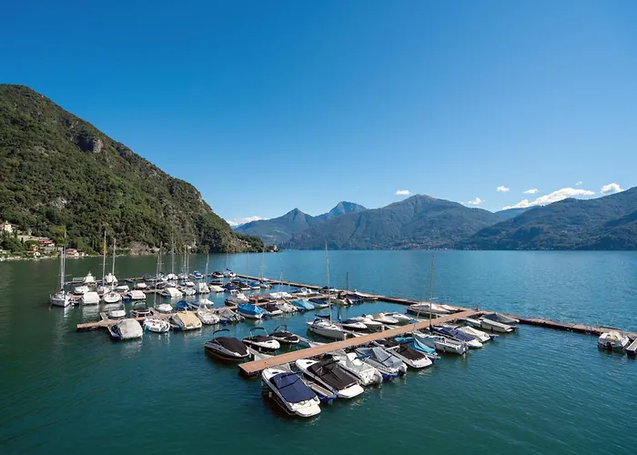 וילה Navalia מנאג'יו